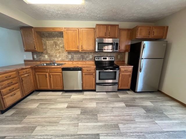 21-45 Carriage Way - Photo 2 of 15