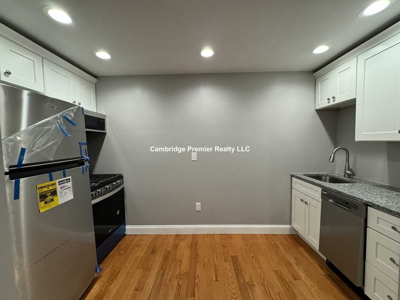 Washington St #12 - Photo 3 of 15