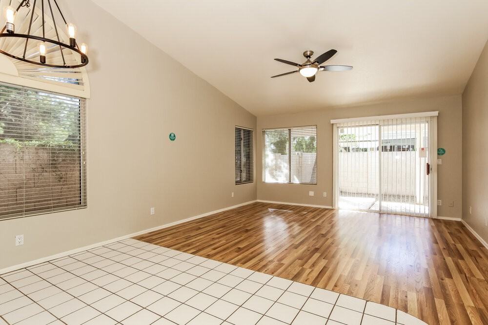 7034 N 28th Dr - Photo 3 of 16