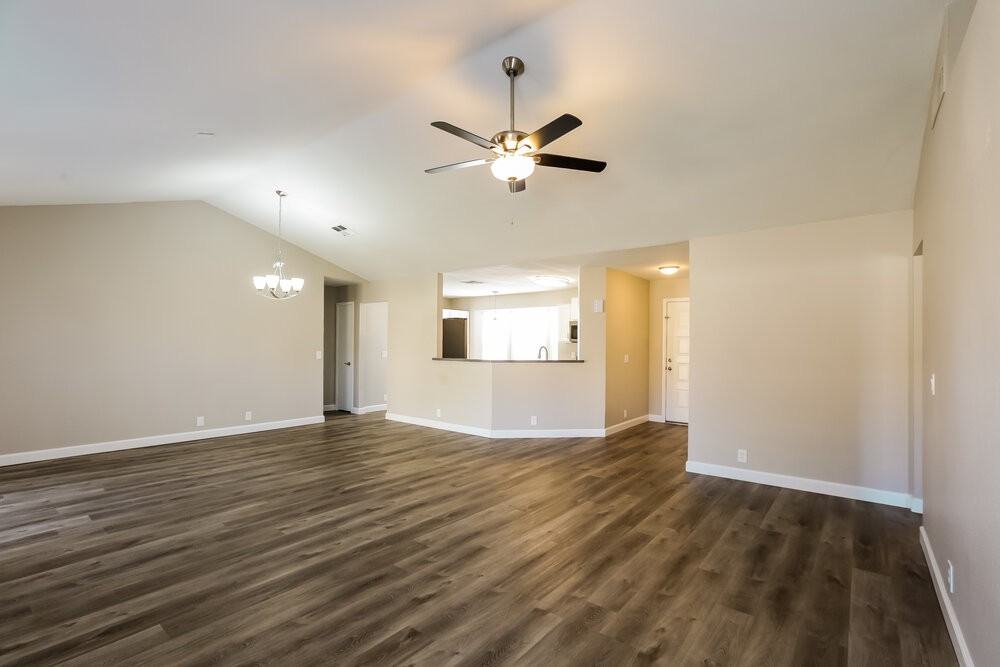 3902 W Morelos St - Photo 3 of 16