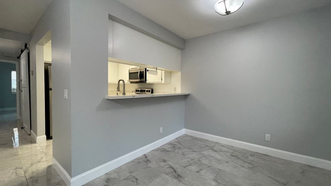 425 E Rice Ranch Rd - Photo 4 of 20