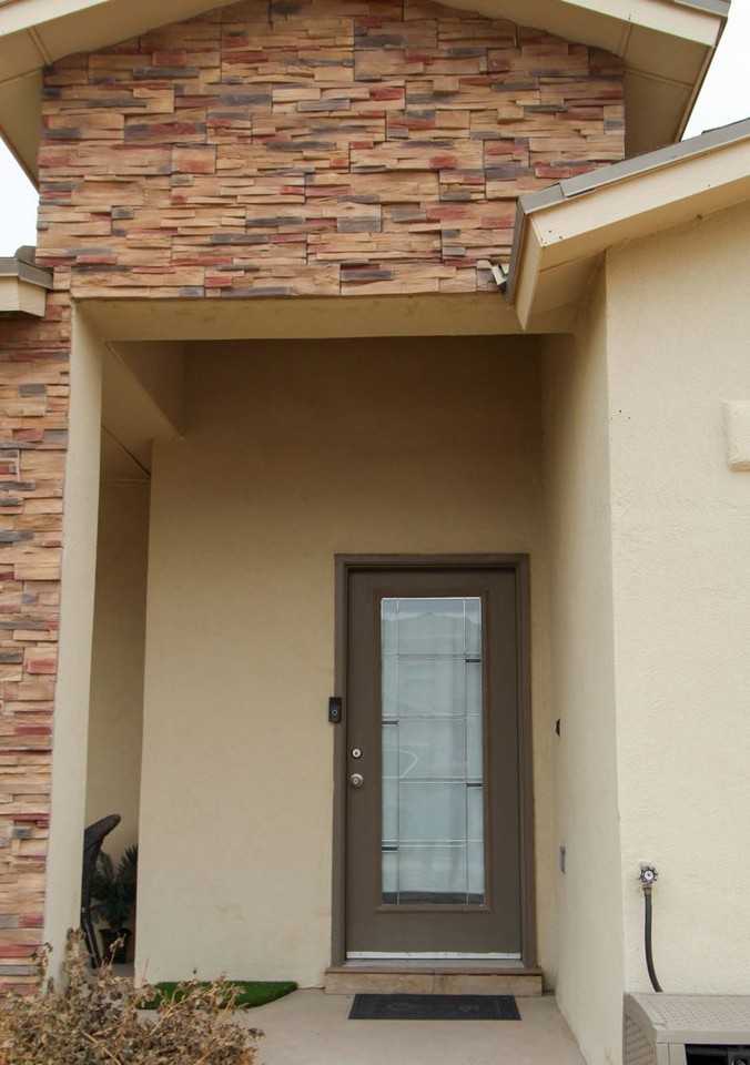 110 Rio Alamo Way - Photo 2 of 17