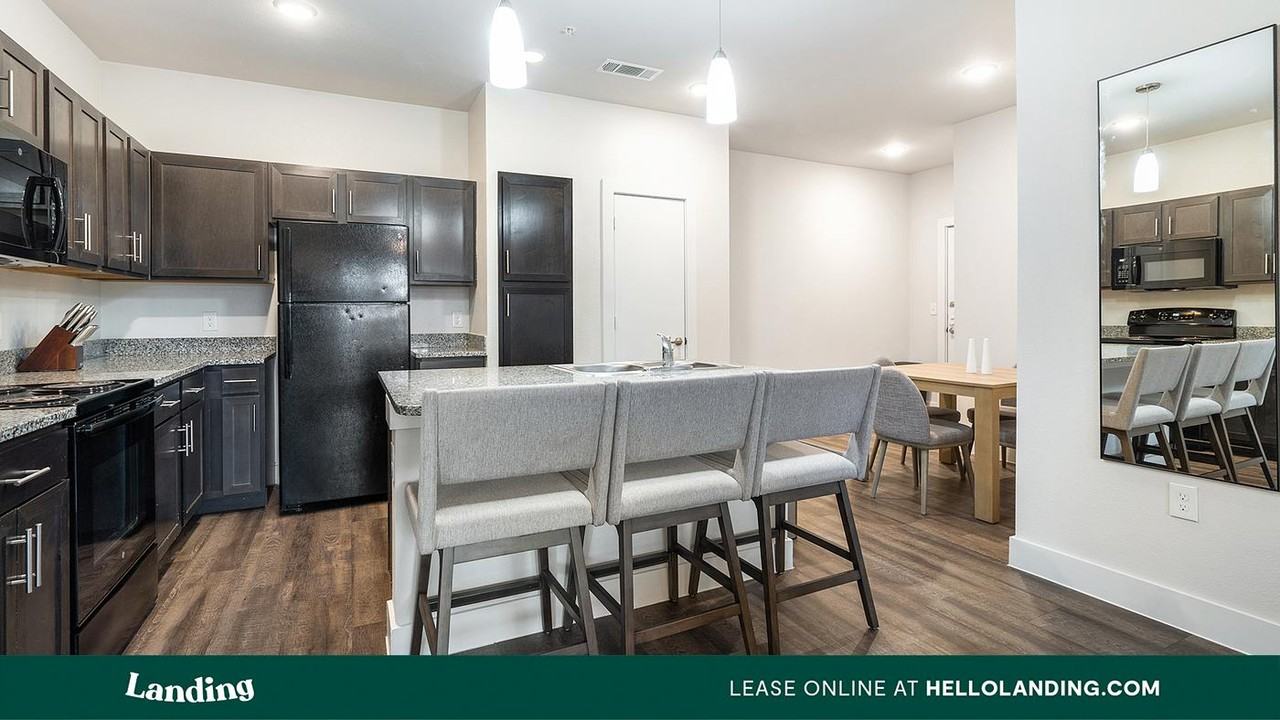 14006 Potranco Rd - Photo 2 of 50