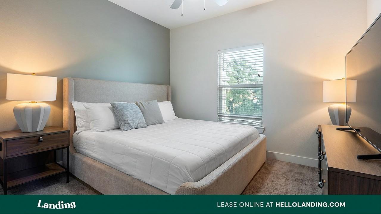 14006 Potranco Rd - Photo 4 of 50