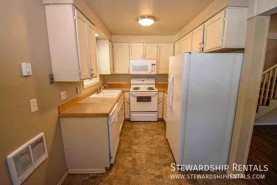 2427 Miami Ln - Photo 4 of 25