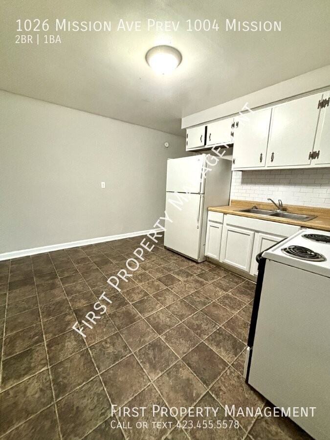 MISSION AVE PREV 1004 & - Photo 5 of 26