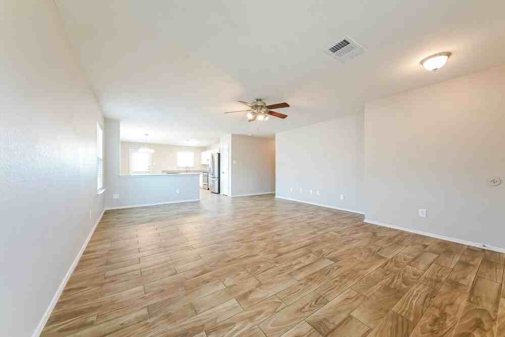 126 Stanford - Photo 5 of 16