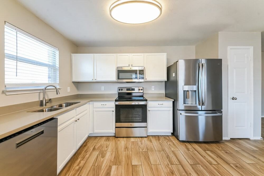 126 Stanford - Photo 7 of 16