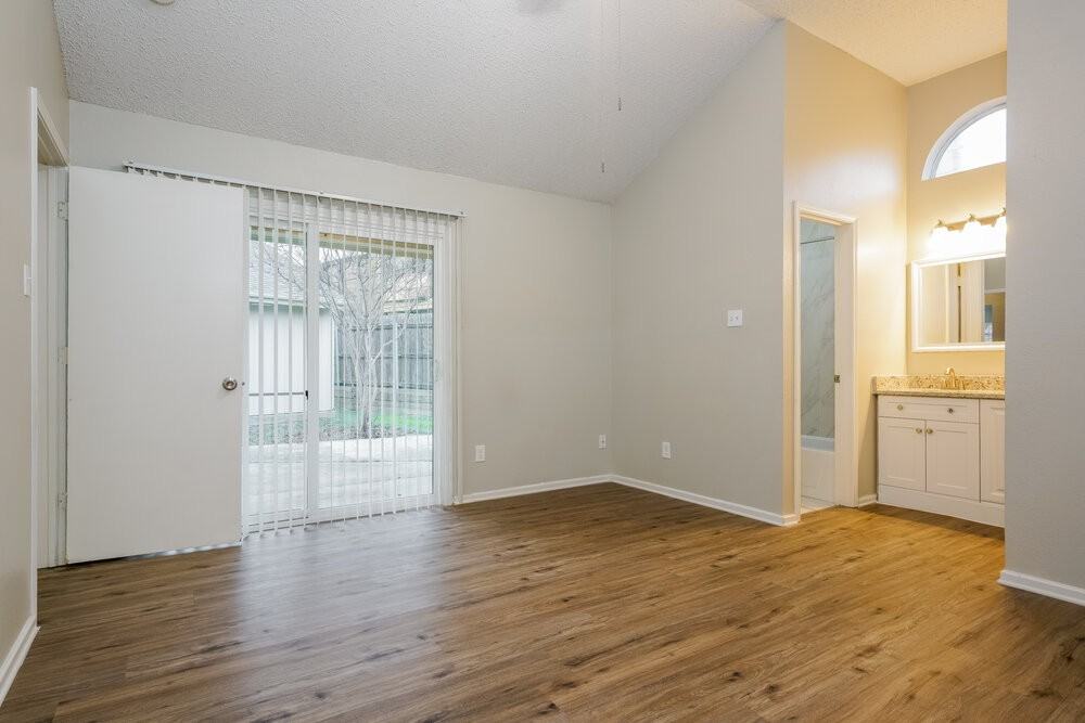 6603 Cuculu Dr - Photo 5 of 16