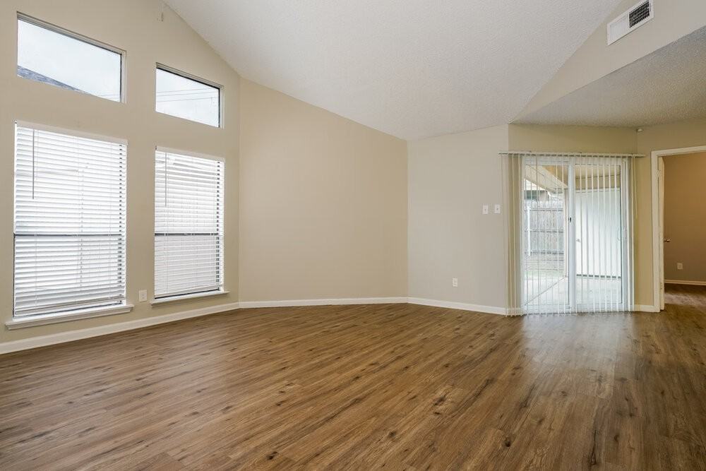 6603 Cuculu Dr - Photo 7 of 16