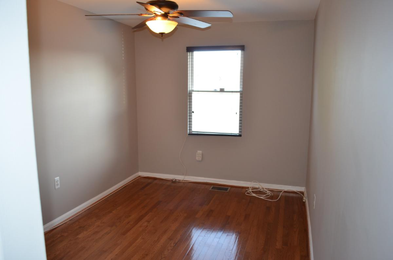 1803 H St Ne - Photo 6 of 7