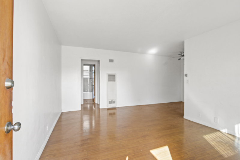 815 Pacific Ave #5 - Photo 4 of 17