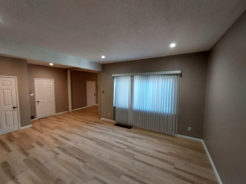 9125 Lawlor St - Photo 2 of 12