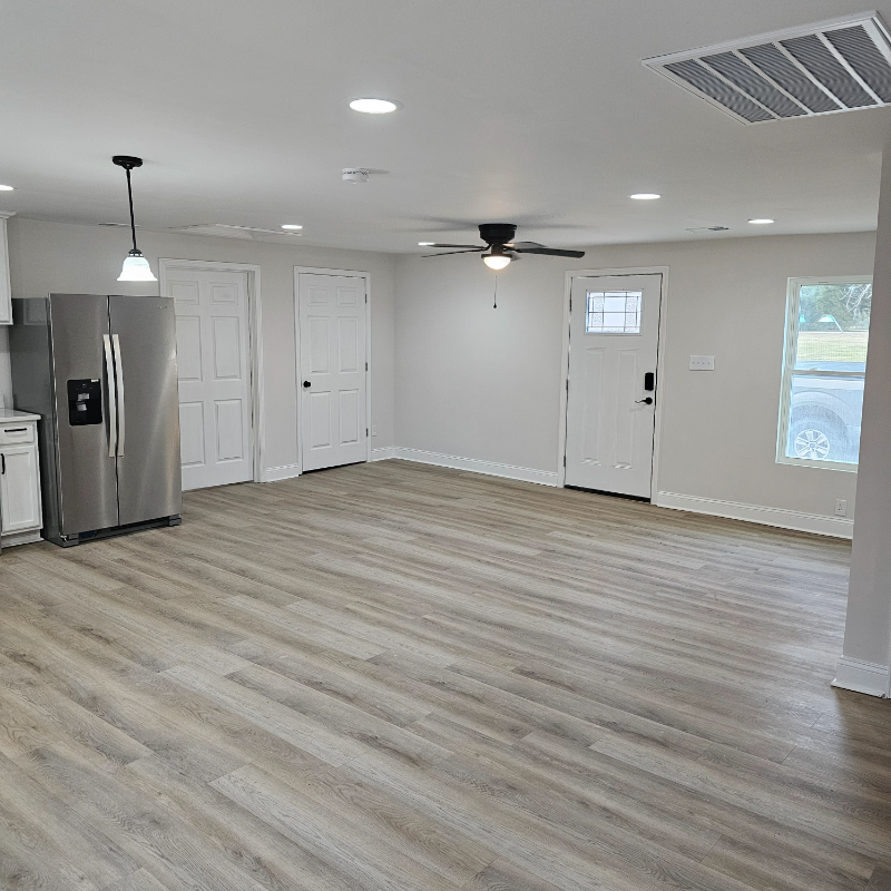 302 Dotts Cir - Photo 2 of 20