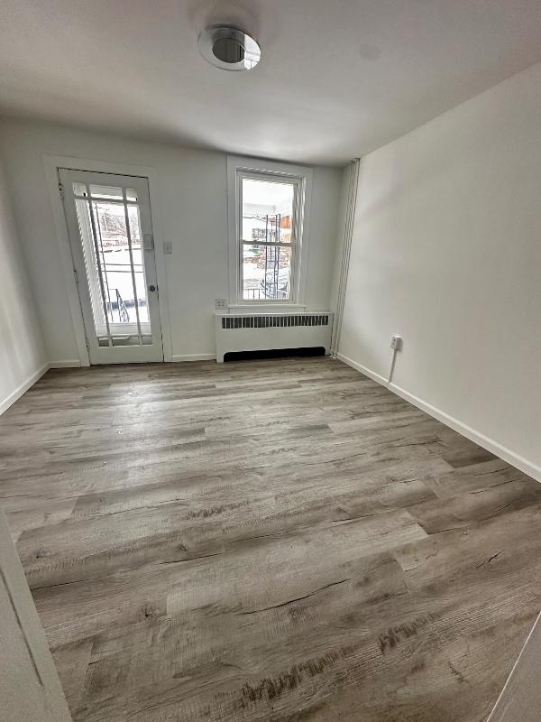 37 W 7th St - Photo 2 of 13