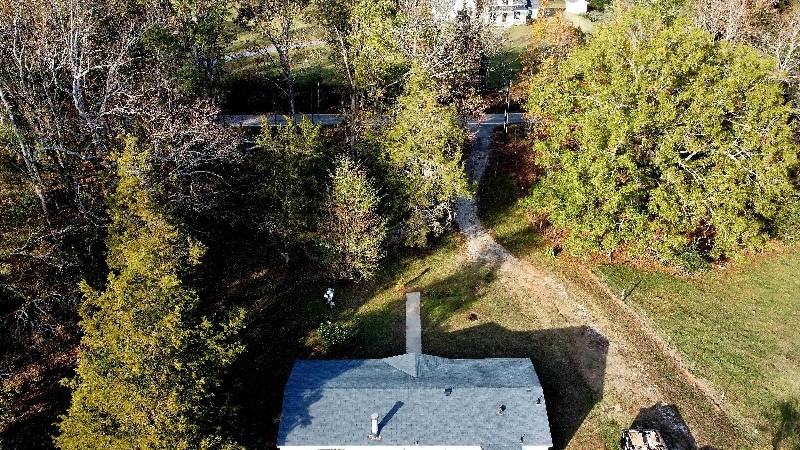 308 W Chapman Rd - Photo 2 of 17