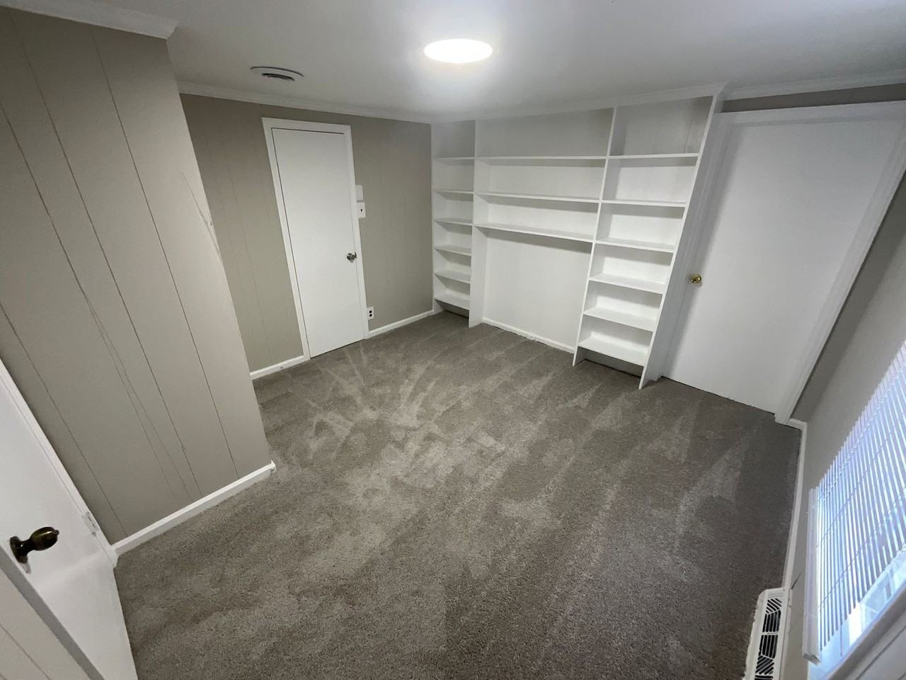 4321 Hewitt St - Photo 2 of 42