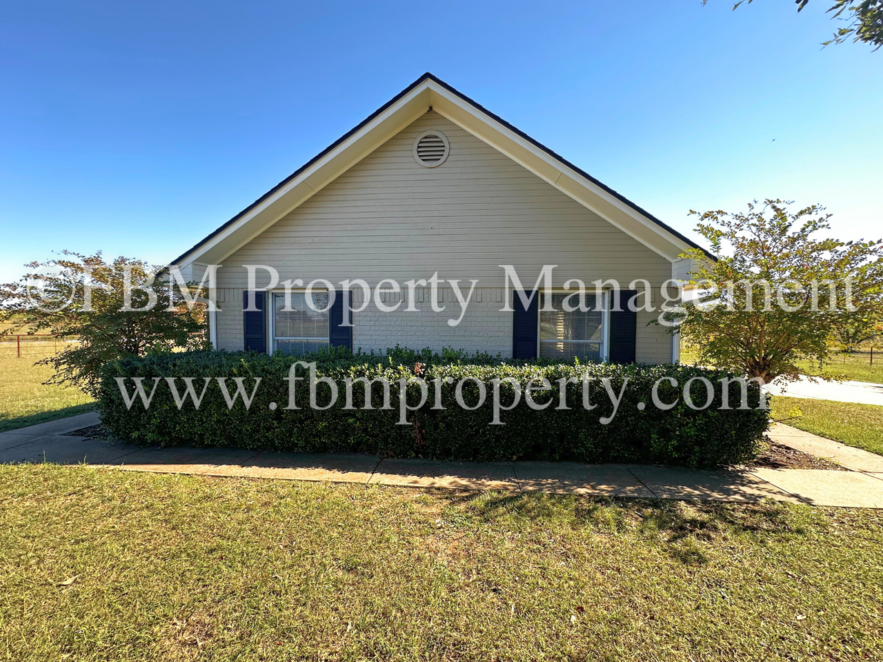 1249 Sugar Ridge Rd - Photo 2 of 25