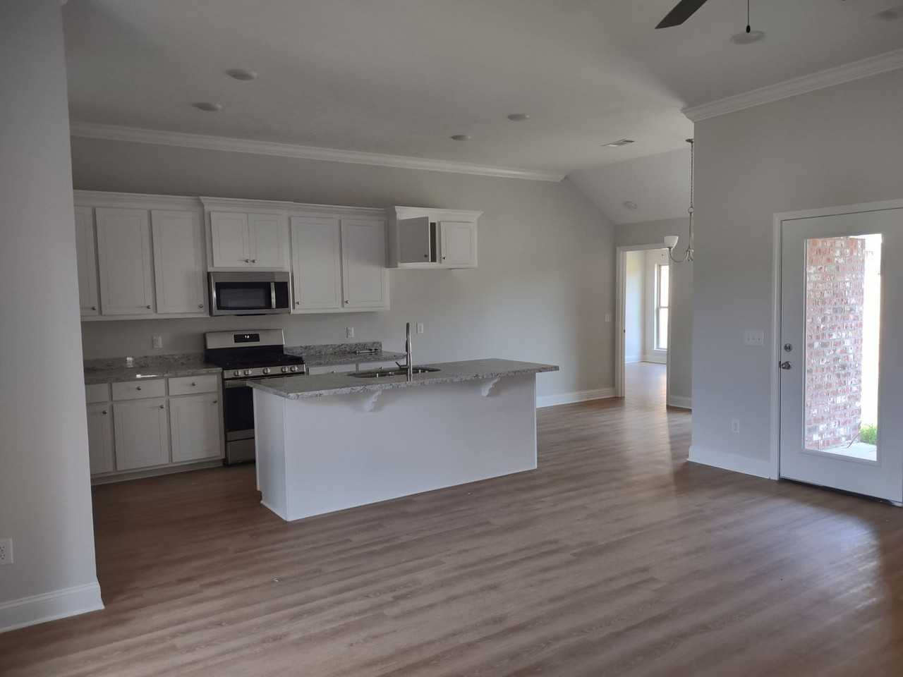576 576 Silver Hill Drive - Photo 5 of 26