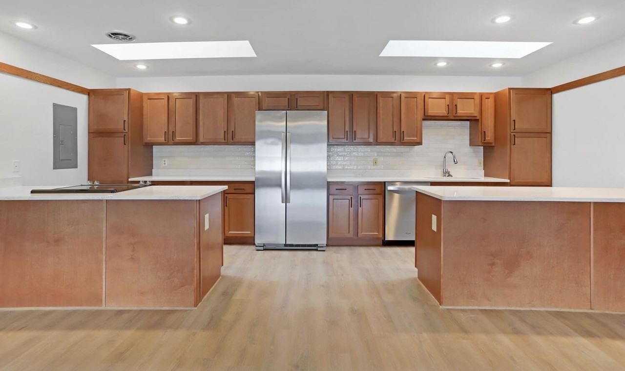 206 W William St - Photo 5 of 24