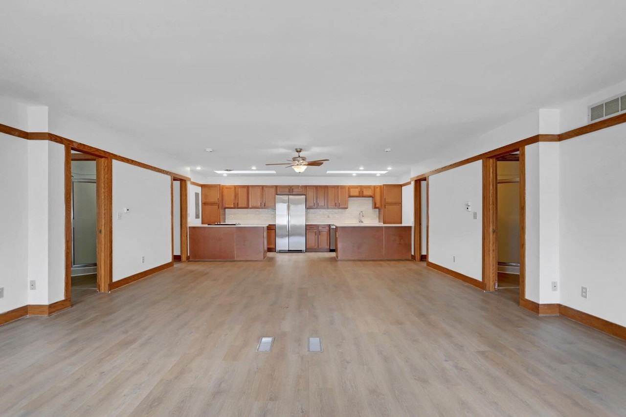 206 W William St - Photo 7 of 24