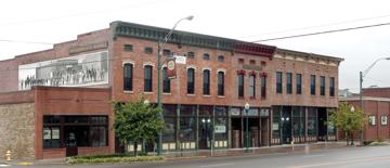 featured image of 405 Garrison Ave