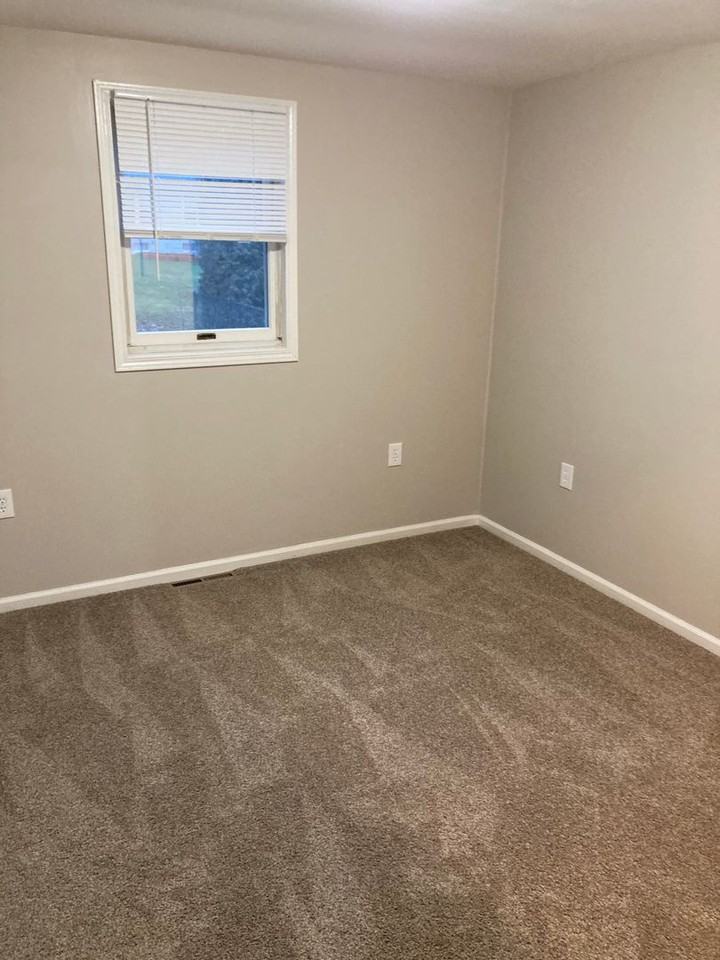 925 Kinne St - Photo 3 of 19