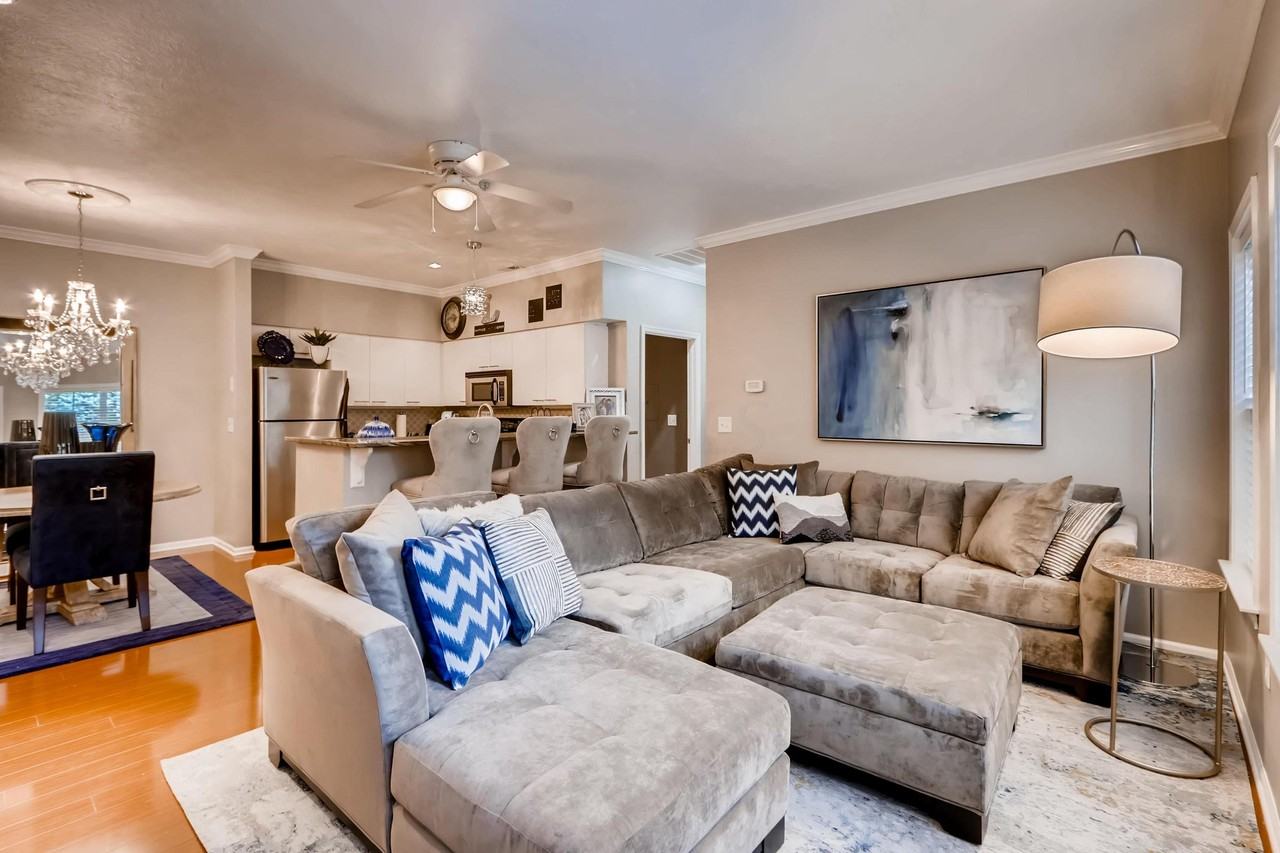 35 W Lincoln St #35 - Photo 3 of 10