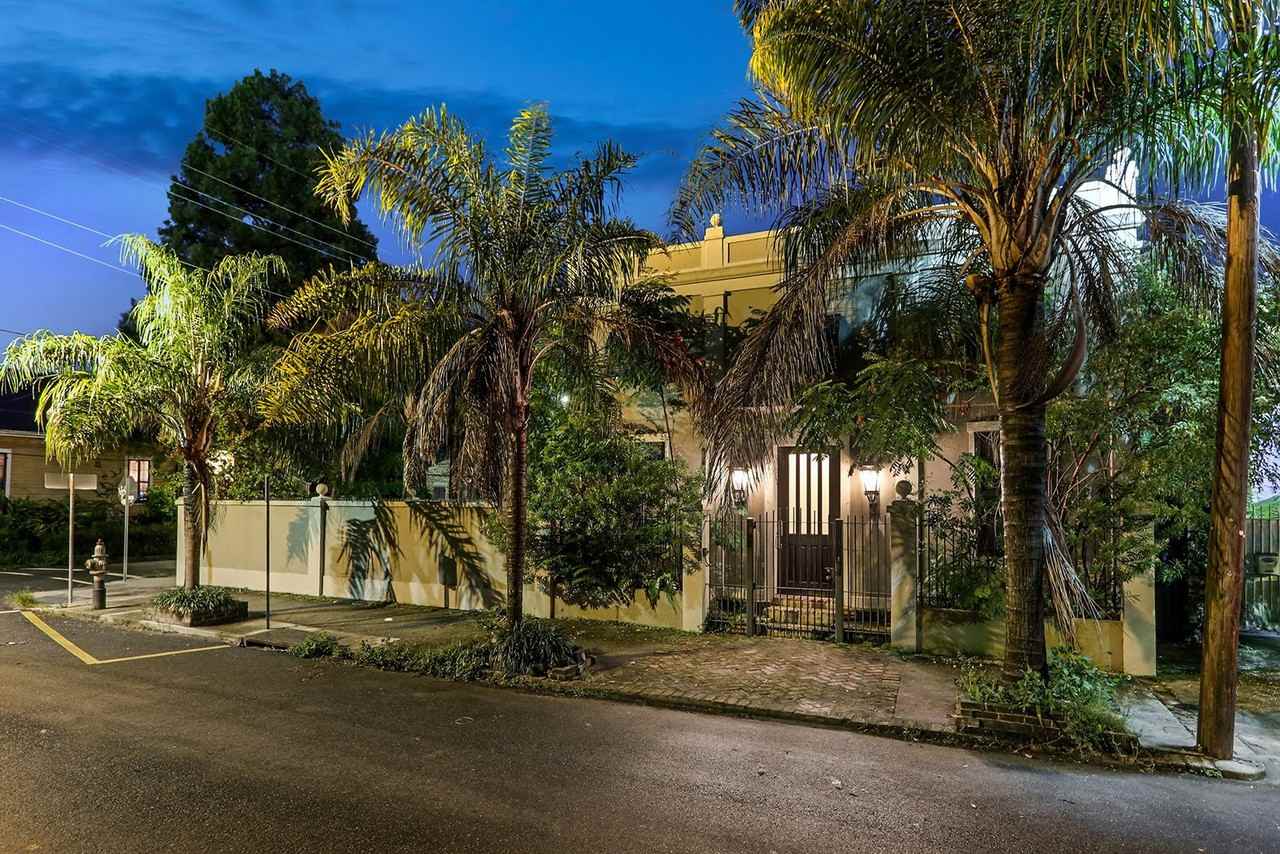 1860 Burgundy St #NA - Photo 2 of 16