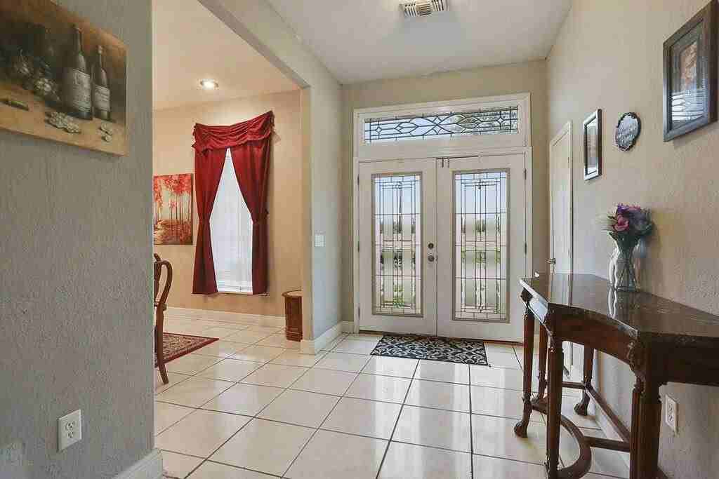 3820 Evangeline Dr #NA - Photo 4 of 18