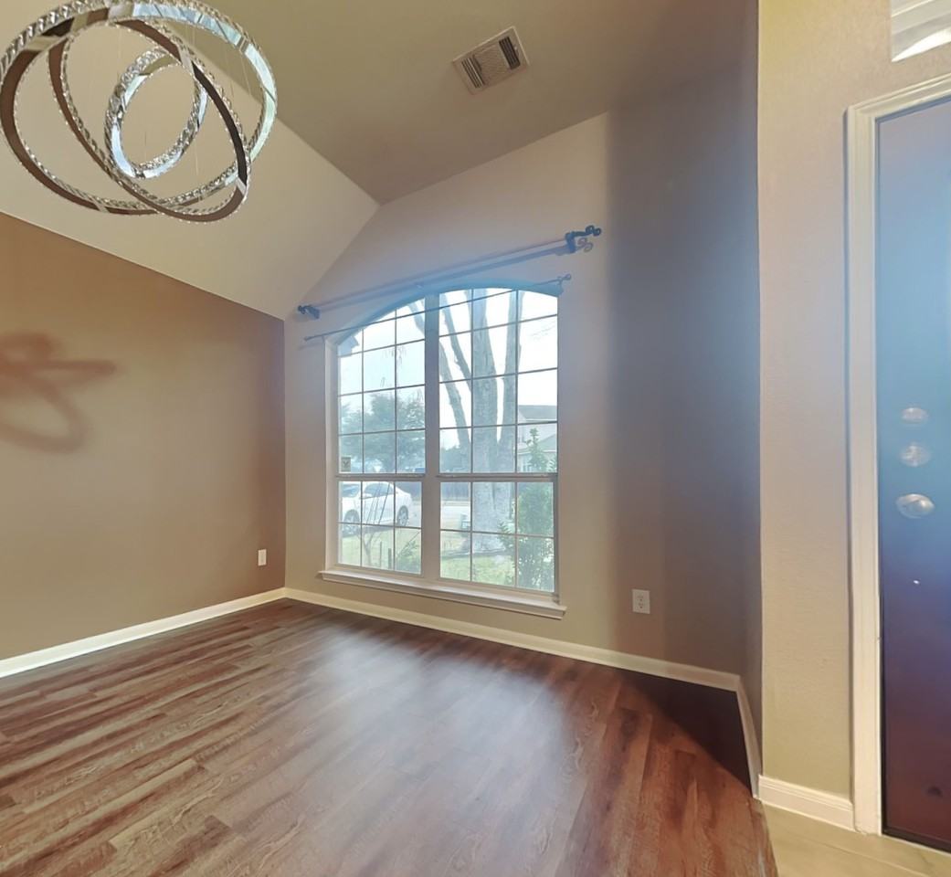 20400 Bellerive Dr #NA - Photo 3 of 12