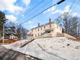 featured image of 19 Parson Cir #1