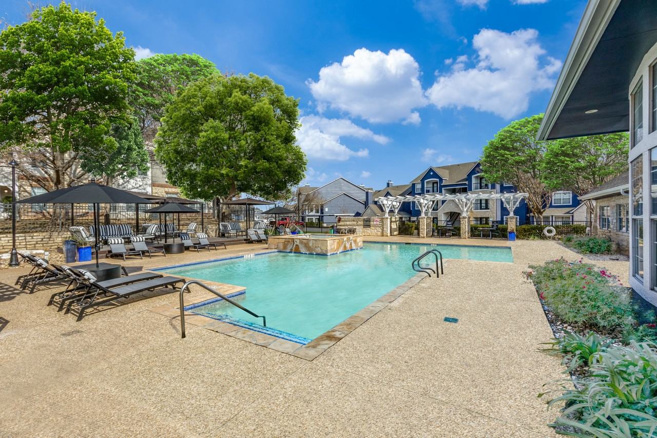 Madison Dell Ranch Apartments - Photo 2 of 19