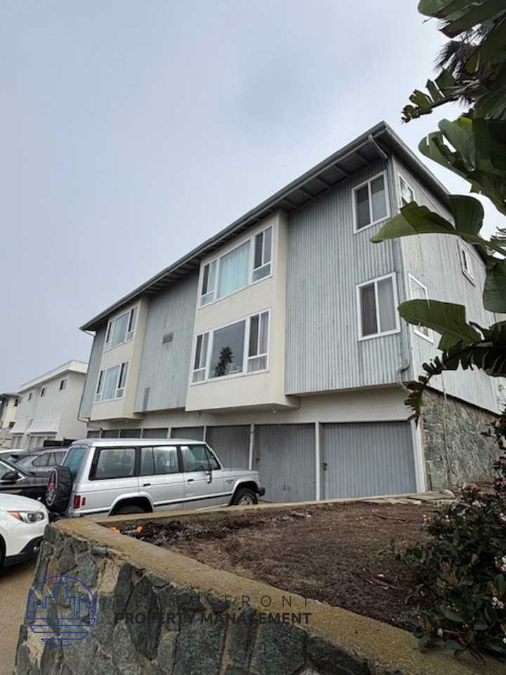 205 Via Riviera - Photo 2 of 3