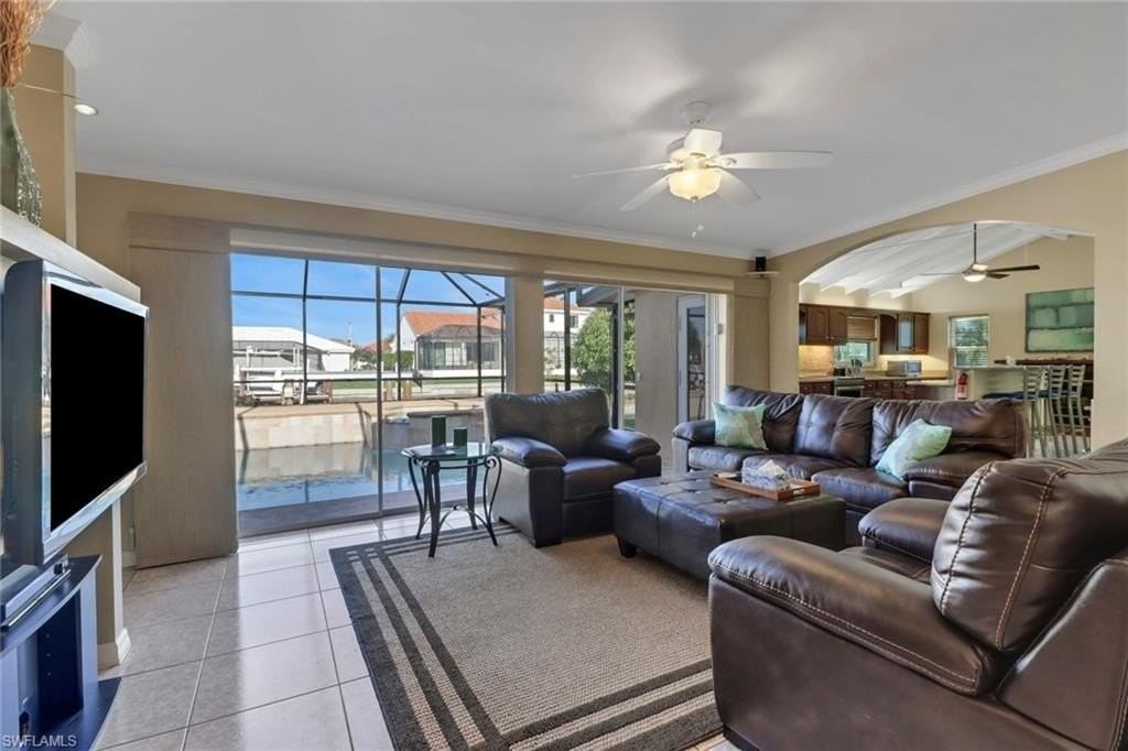 562 Goldcoast Court - Photo 5 of 28