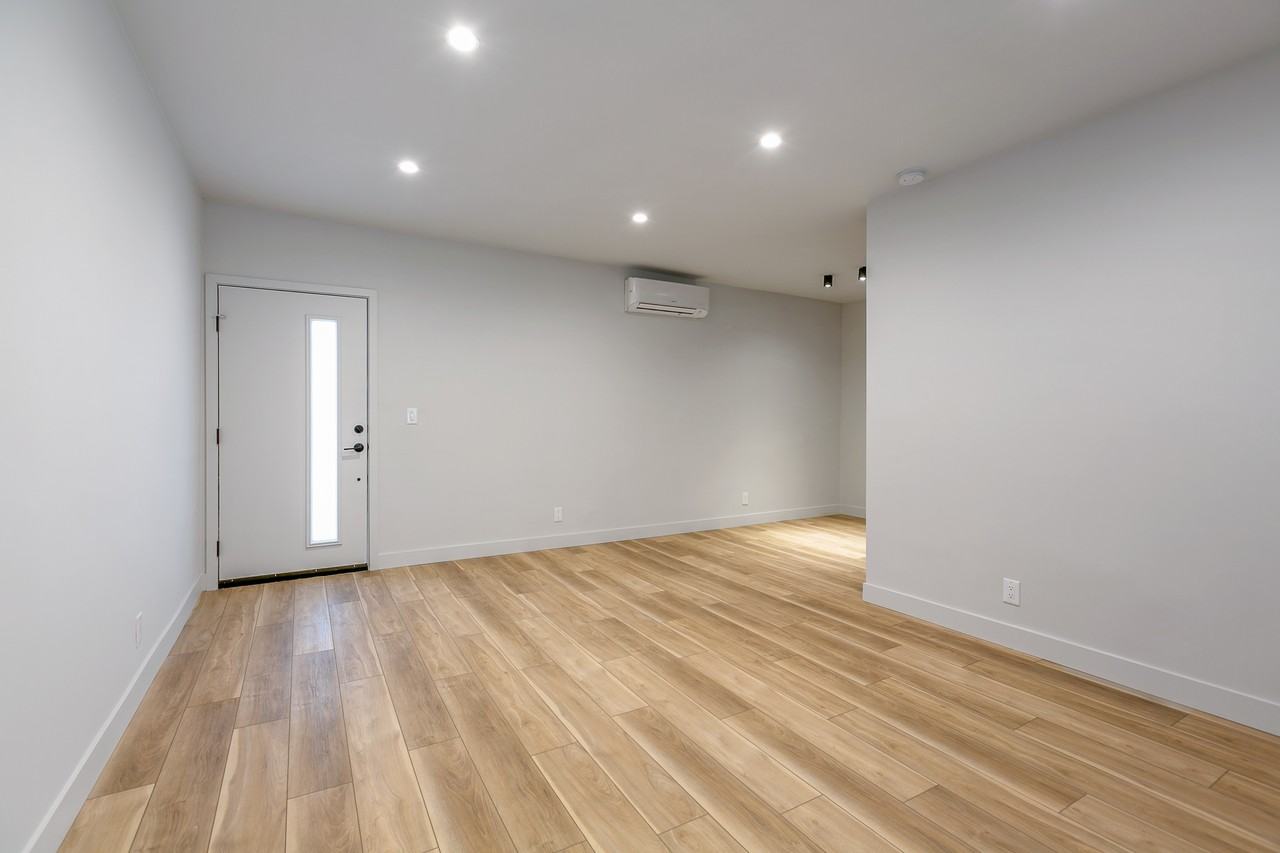 1917 Montrose Street #8 - Photo 3 of 9