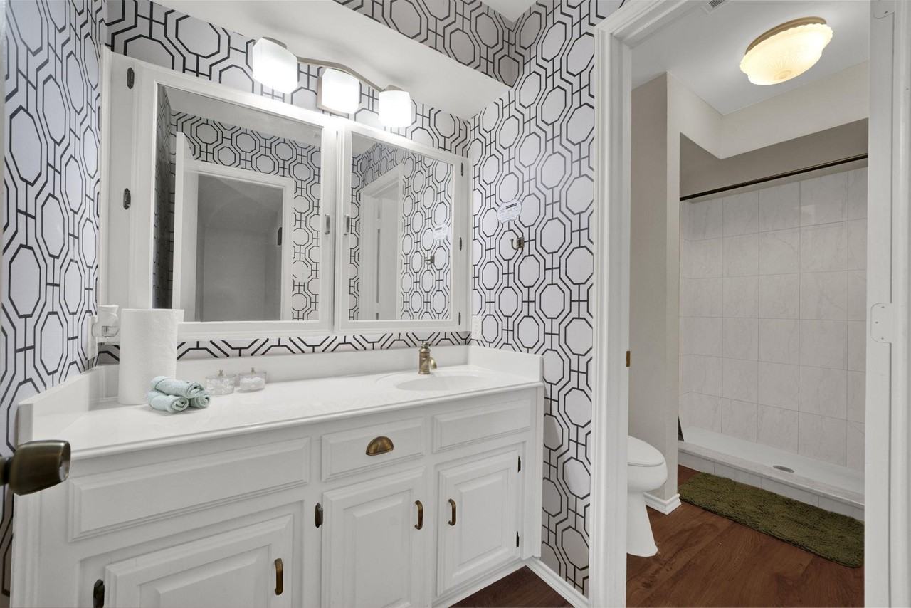 Taylor Ct - Photo 6 of 14