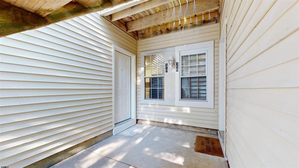 30 Driftwood Ct - Photo 2 of 20