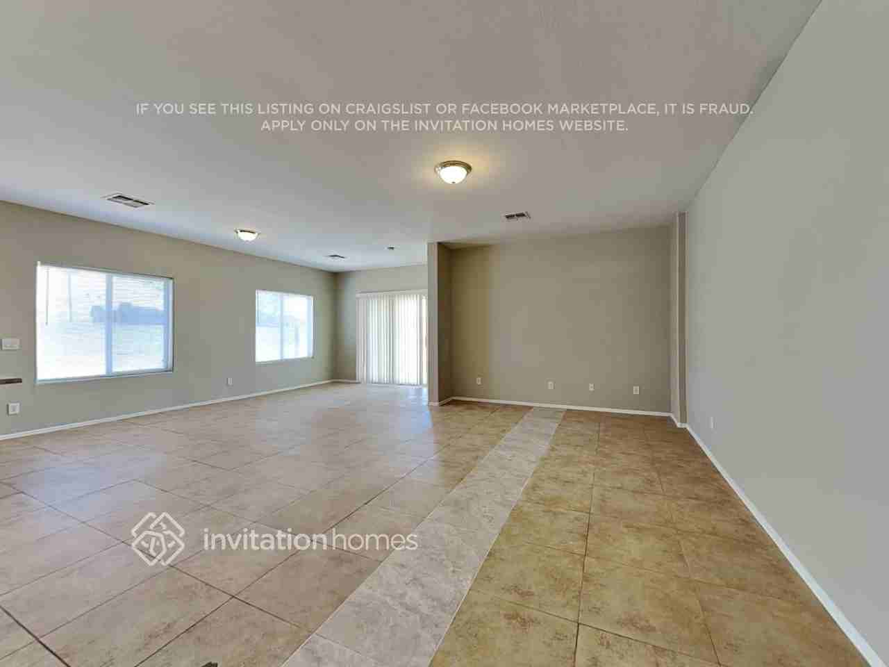205 W Baseline Rd - Photo 3 of 18