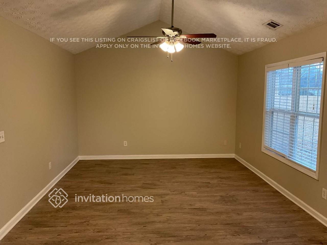 2682 Buena Vista Cir - Photo 2 of 13