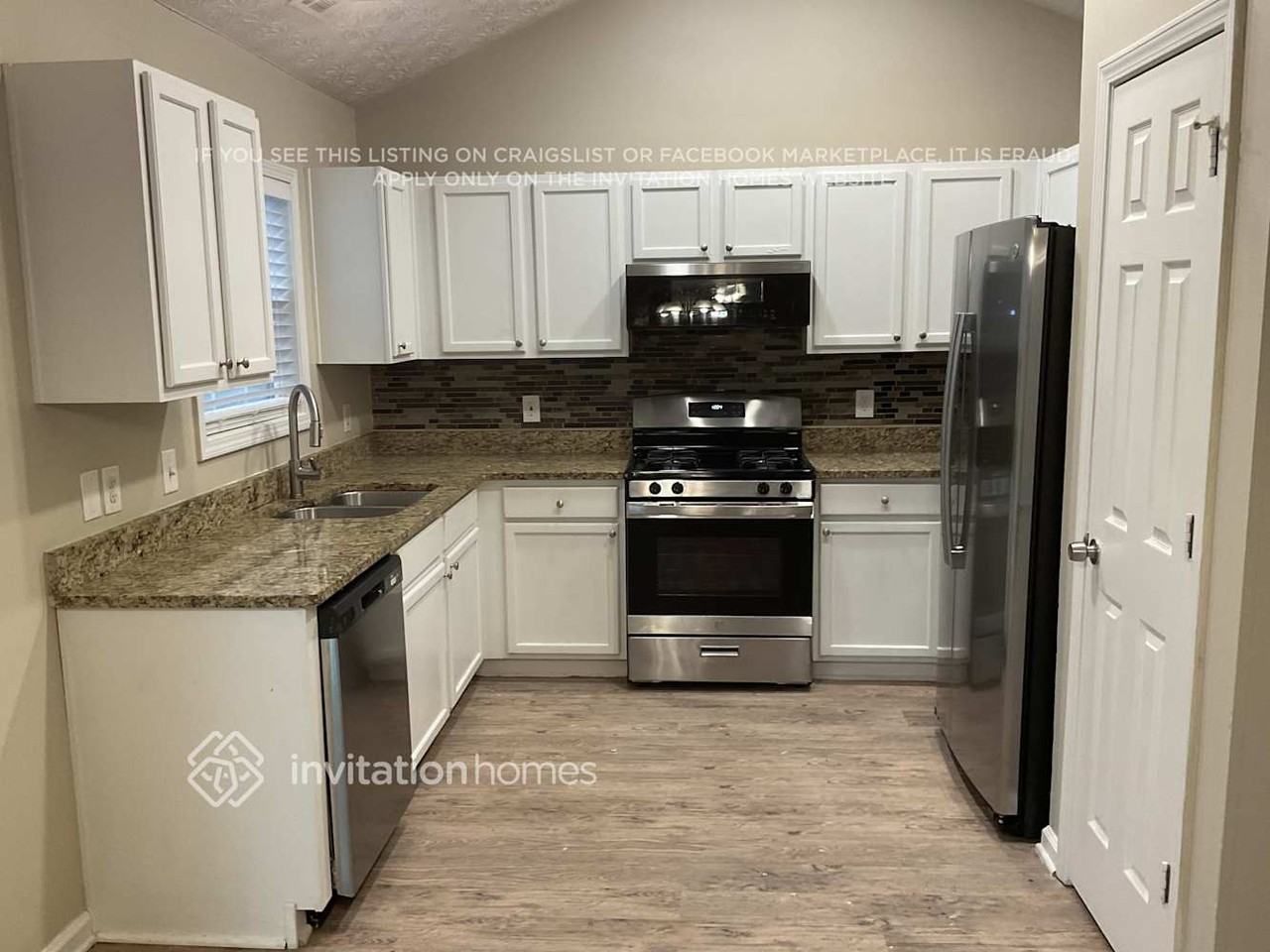 2682 Buena Vista Cir - Photo 3 of 13