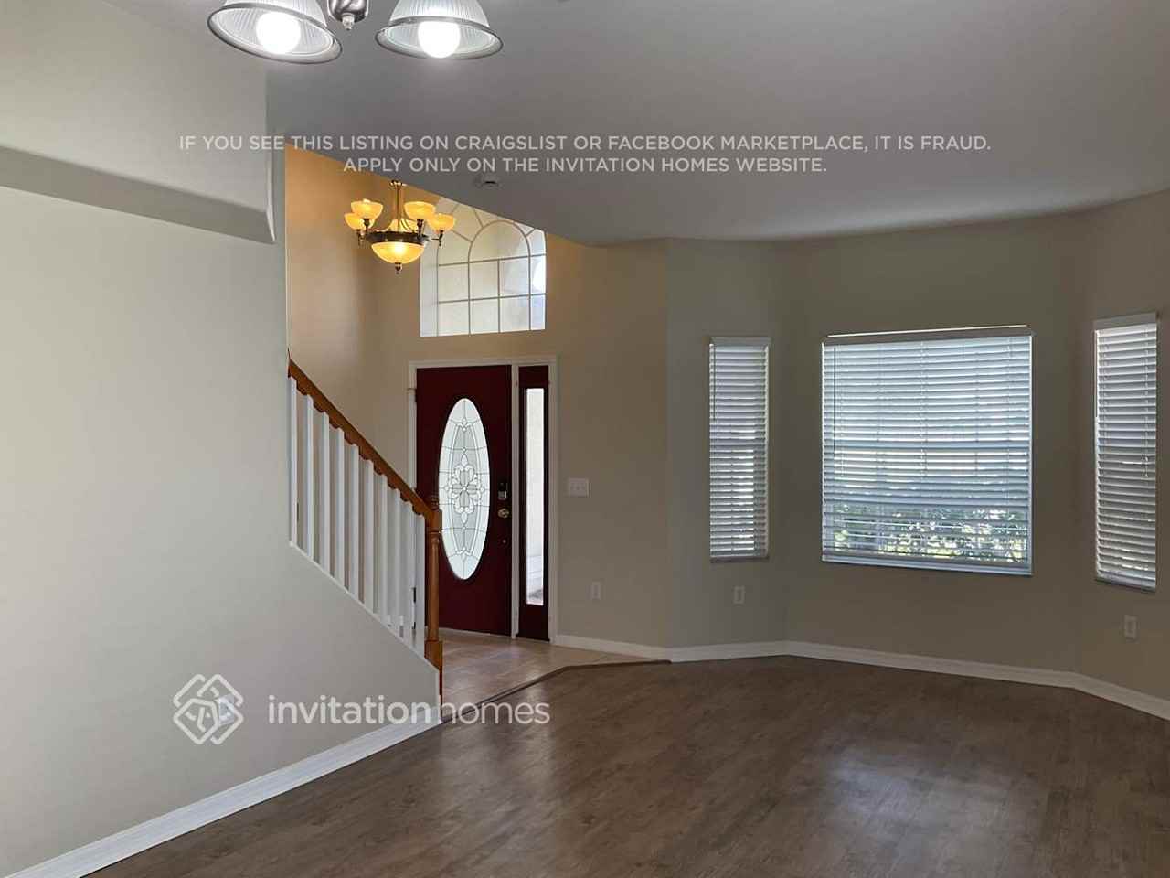 1702 Sweetspire Dr - Photo 3 of 16