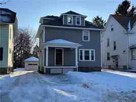 featured image of 170 Marion St