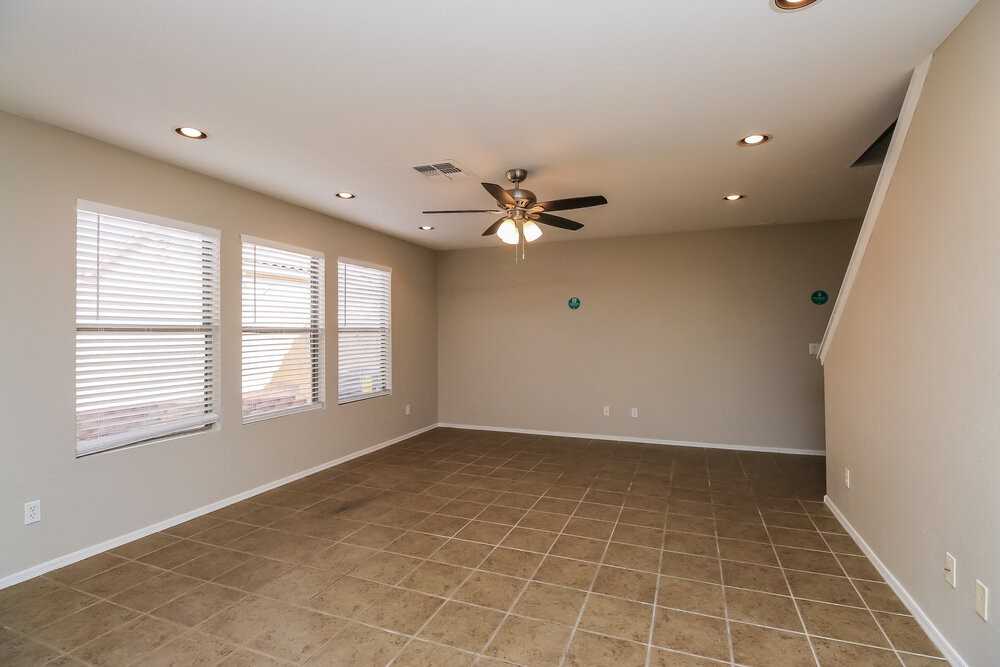 3277 S Chaparral Rd - Photo 4 of 17