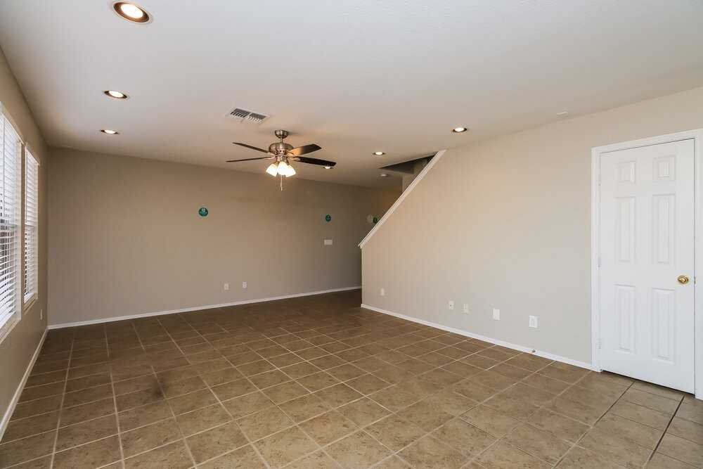 3277 S Chaparral Rd - Photo 5 of 17