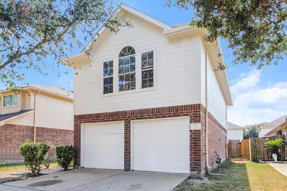 6731 Rusty Ridge Ln - Photo 5 of 17