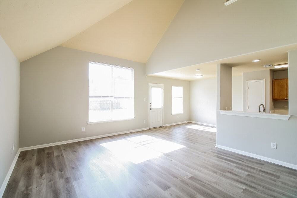 6731 Rusty Ridge Ln - Photo 6 of 17