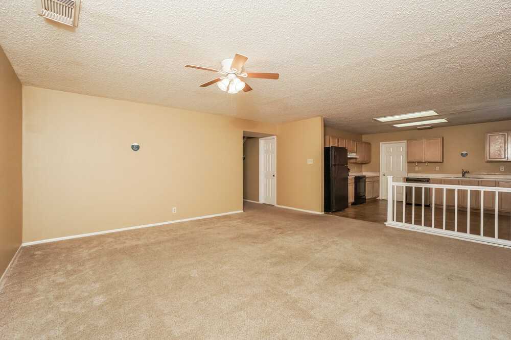 9855 Raven Field Dr - Photo 4 of 14