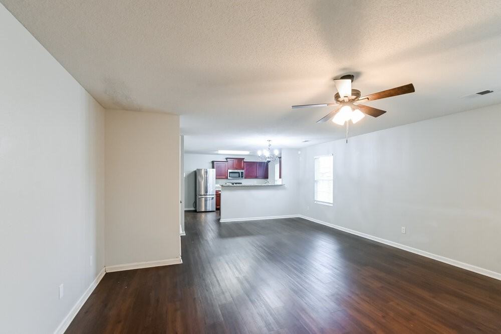 4613 Sweet Whisper Ln - Photo 5 of 16