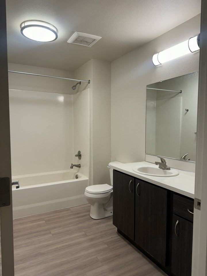 The Alexis Apartments - Photo 5 of 10